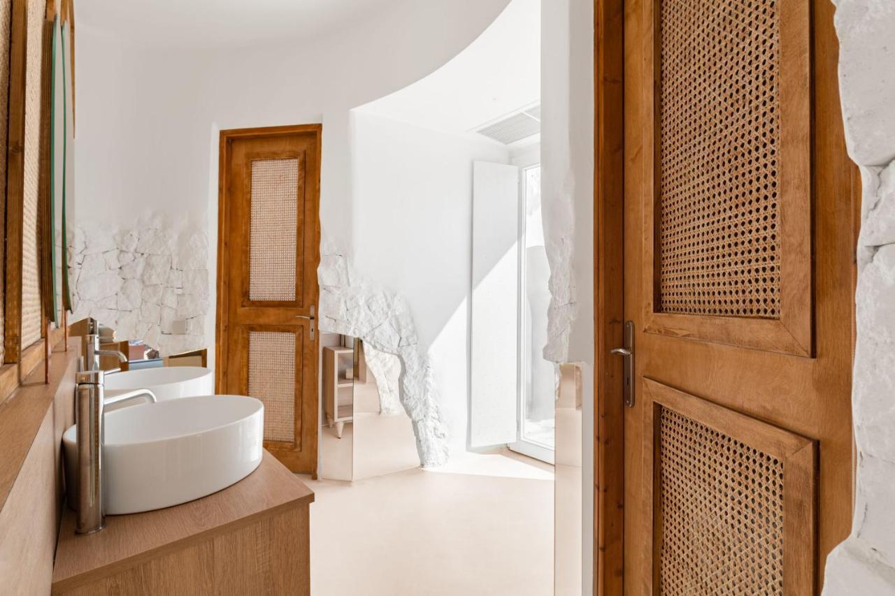 Faos Exclusive Suites Ornos  Exterior photo
