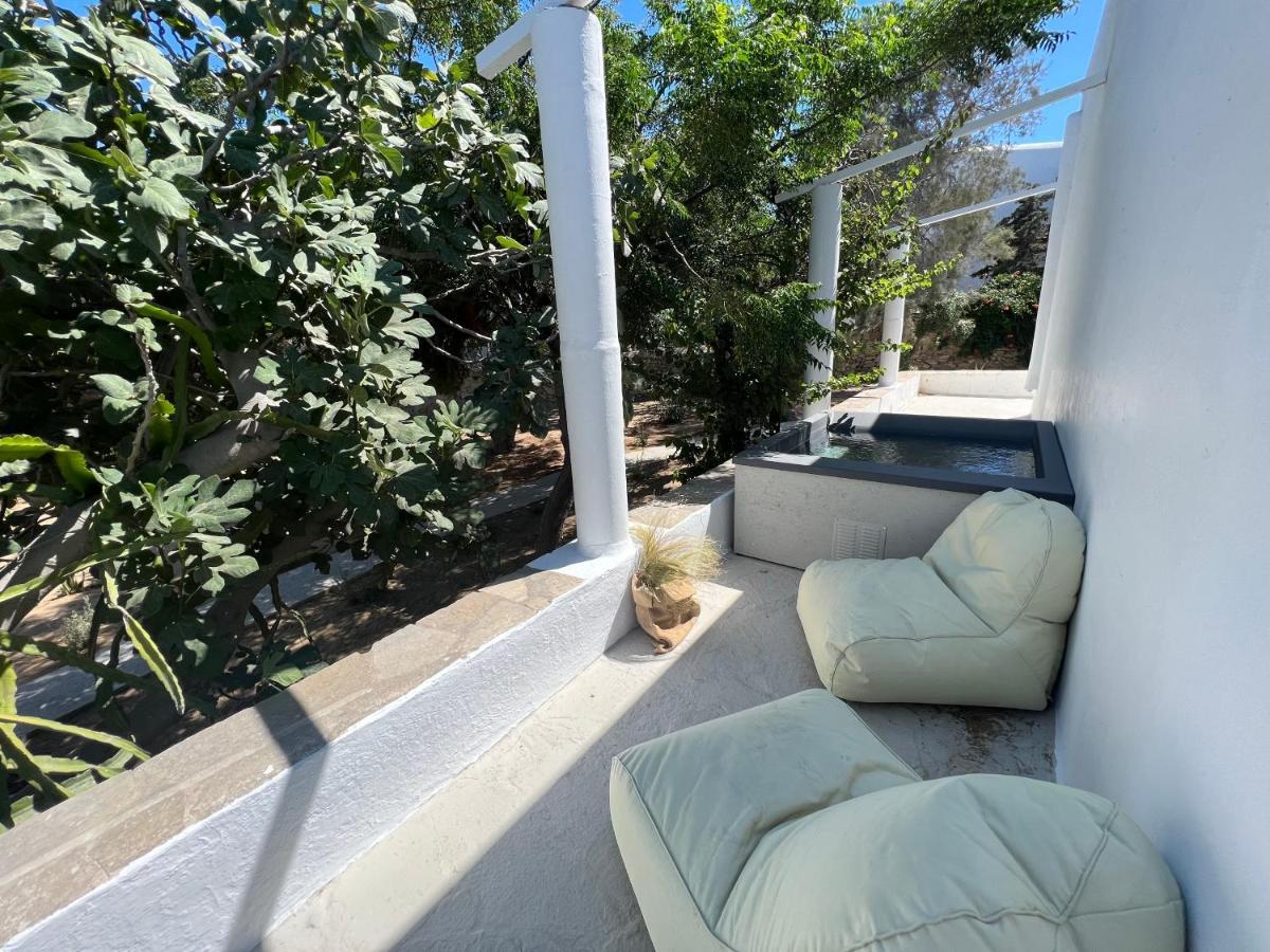 Faos Exclusive Suites Ornos  Exterior photo
